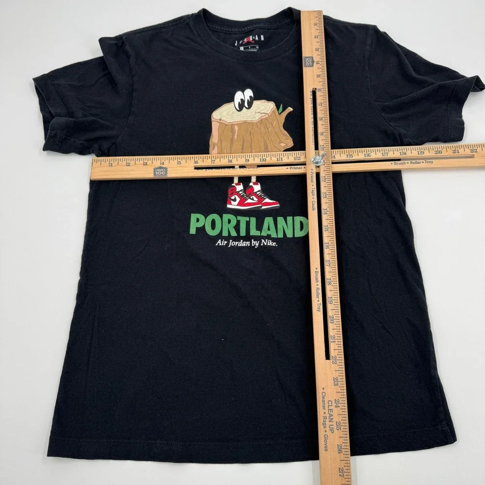 Jordan Portland‎ Graphic T-Shirt Mens Small Black Tree Stumptown AQ2366-00A